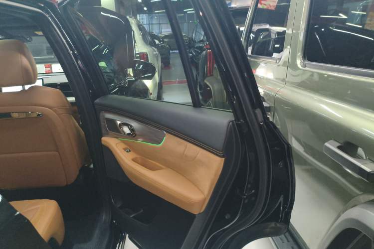 Used GAC Trumpchi ES9 2024 PHEV with 143 km Max