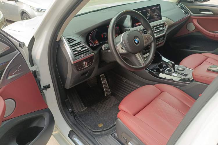 Used BMW X3 2023 xDrive30i Leading Model M Night Edition Package Driver Seat