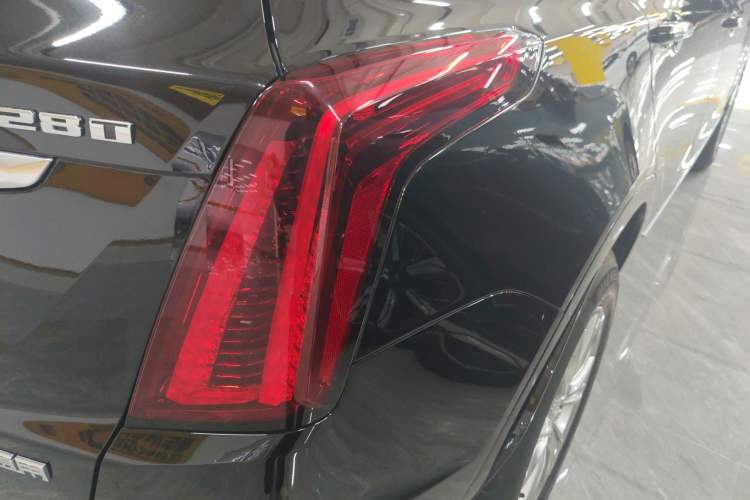 Used Cadillac XT5 2021 2.0T Two-Wheel Drive Luxury Version
