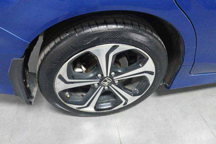 Used Honda Jade 2017 210 TURBO CVT Luxury Edition 5 Seats
