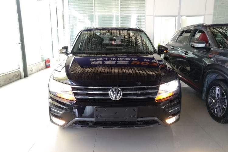 Used Volkswagen Tiguan L 2019 Revised 330TSI Automatic Two-Wheel Drive Smart & Luxury Edition China VI Standard Front