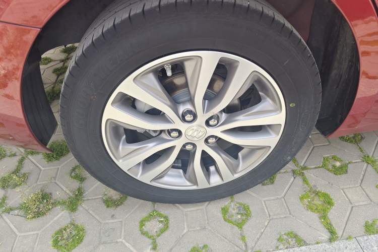 Used Buick GT 2019 18T Automatic Connected Elite Model China VI Standard Right Rear Wheel Hub