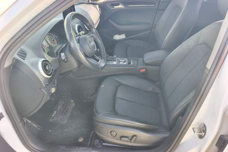 Used Audi A3 2019 Limousine 35 TFSI Fashion Edition China VI Emission Standard
