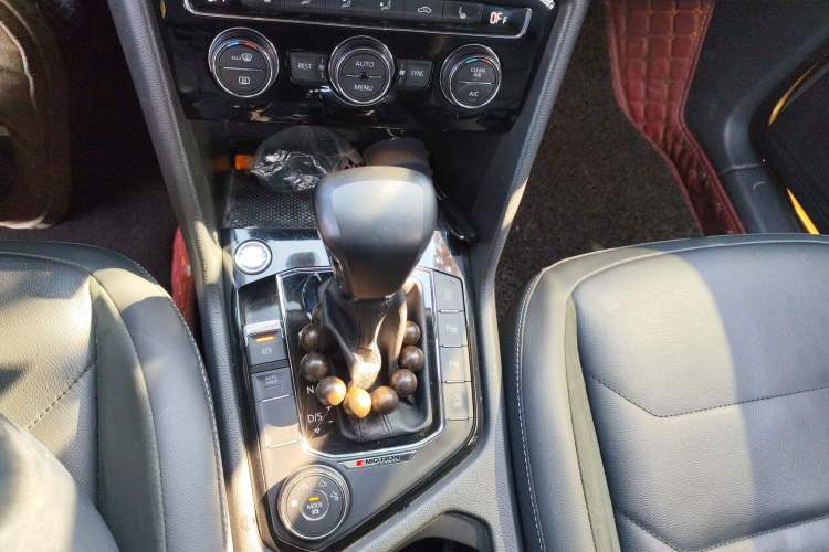 Used Volkswagen Tiguan L 2019 380TSI Automatic All-Wheel Drive Luxury Edition with 7 Seats China VI Standard