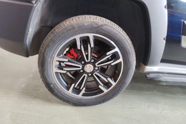 Used BAIC Off-Road BJ20 2016 1.5T CVT Prestige Edition Right Rear Wheel Hub