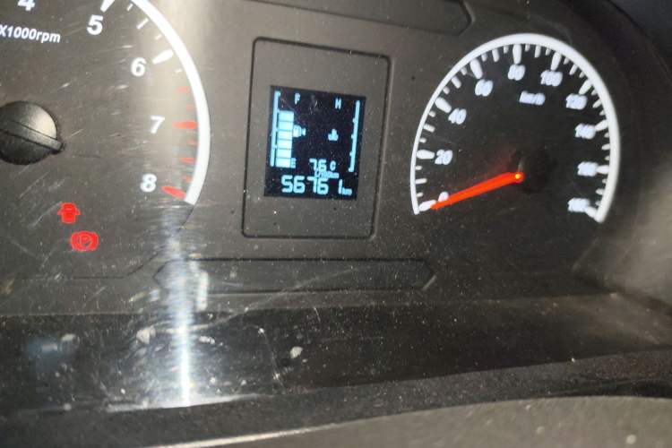 Used FORTHING Lingzhi 2023 M5L 1.6L Base Model 7 Seats
