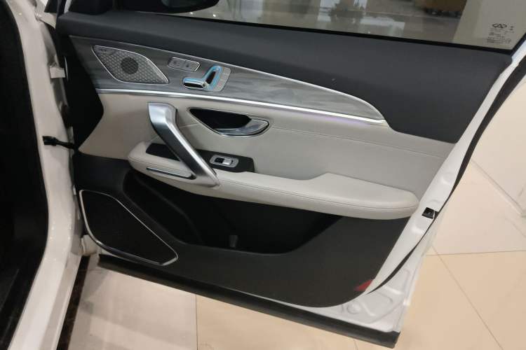 Used JETOUR X70 2023 Zhuge 2.0T DCT Kongming 5-Seater