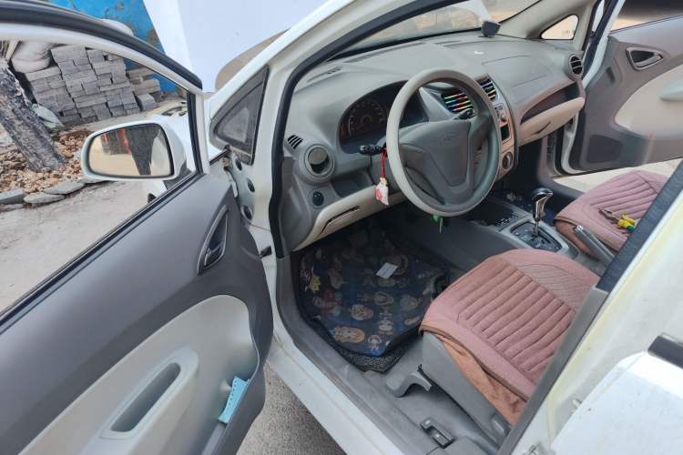 Used Chevrolet Sail 2011 Sedan 1.4L AMT Happiness Edition