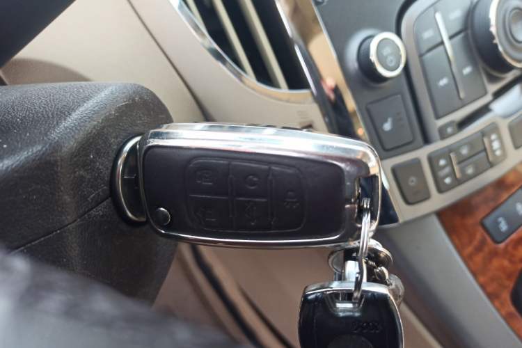 Used Buick LaCrosse 2013 2.4L SIDI Leading Comfort Version