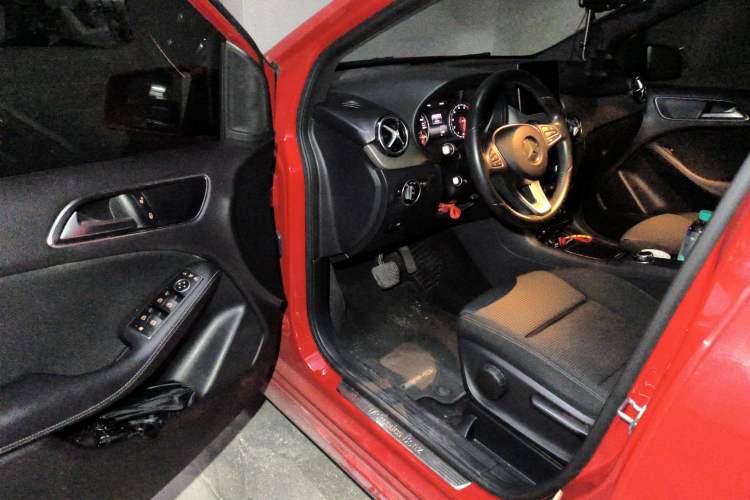 Used Mercedes-Benz B-Class 2018 B 180