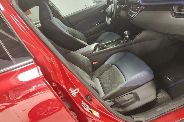 Used Toyota C-HR 2018 2.0L Leading Edition China VI