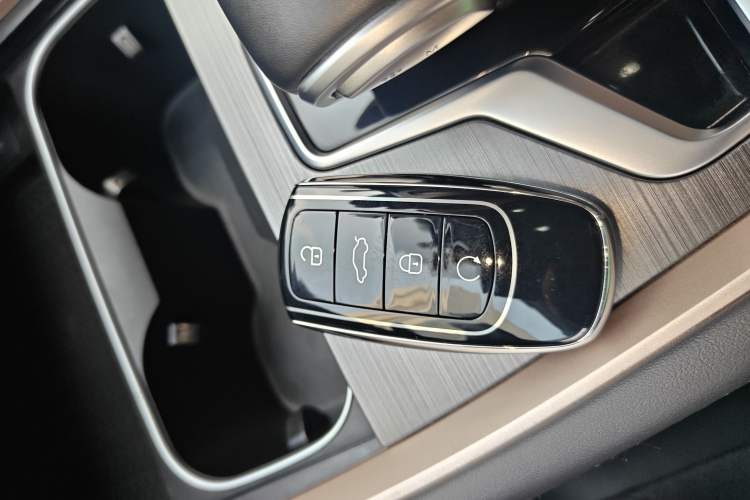 Used Chery Tiggo 5x 2025 High-Energy Version 1.5T CVT Comfort Model Vehicle Key