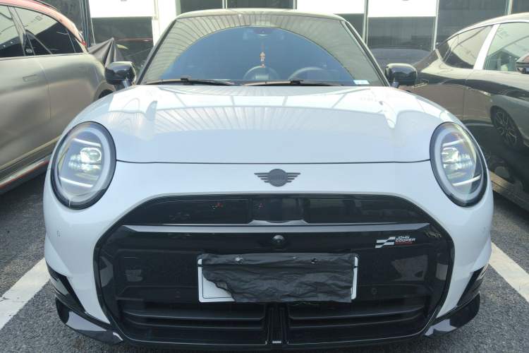 Used MINI Electric MINI COOPER 2024 452km COOPER SE Racing Driver
