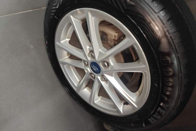 Used Ford Focus 2018 Two-Door Classic EcoBoost 125 Automatic Supercharged Style SmartDrive Edition