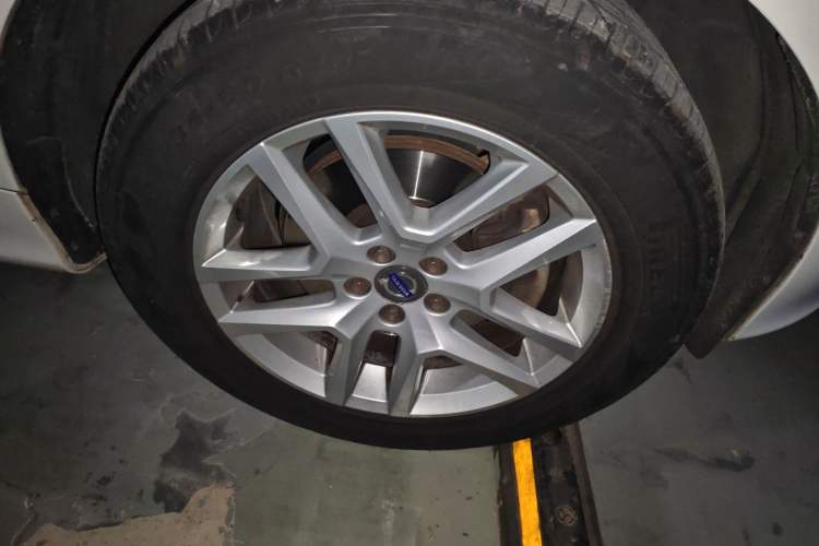 Used Volvo XC60 2017 T5 Smart Upgrade Edition