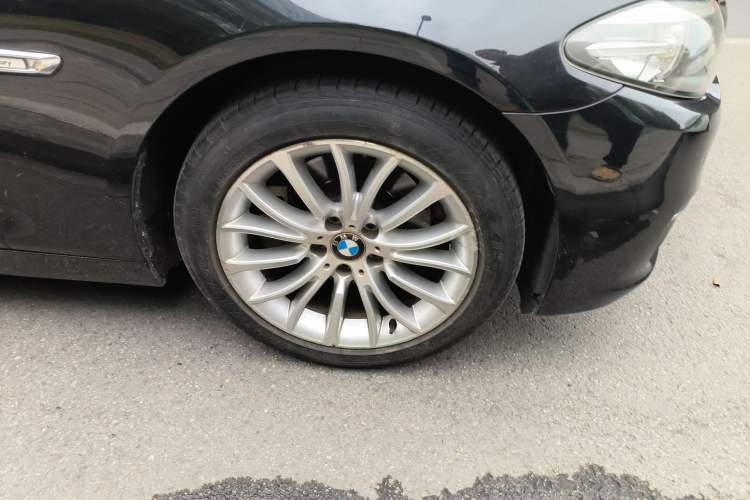 Used BMW 5 Series 2014 525Li Luxury Design Package
