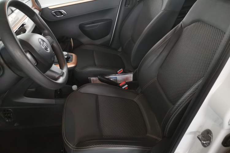 Used Dongfeng NAMMI BOX 2022 Light Wind Edition 201KM Standard Model
