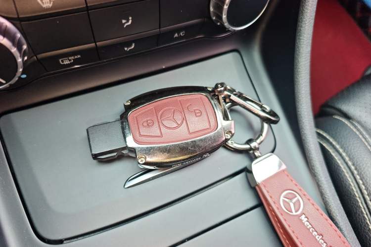 Used Mercedes-Benz GLA 2016 GLA 200 Fashion Model Vehicle Key