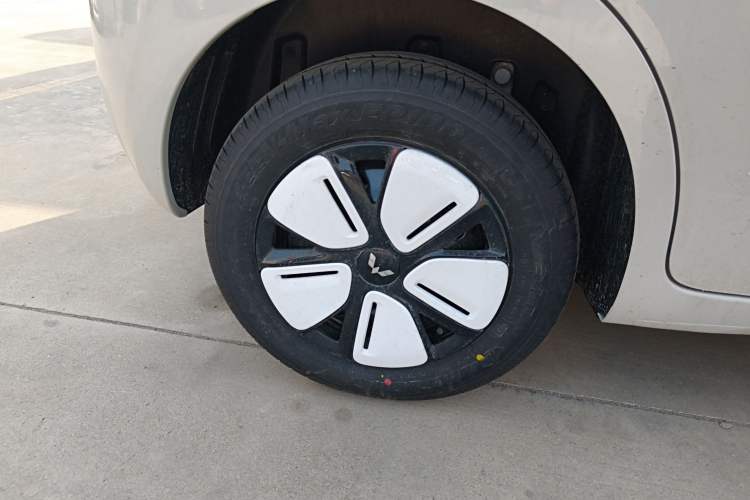 Used Wuling Hongguang MINIEV 2025 Four-Door Version Advanced Edition
