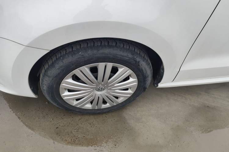 Used Volkswagen Polo 2016 1.6L Automatic Comfort Model
