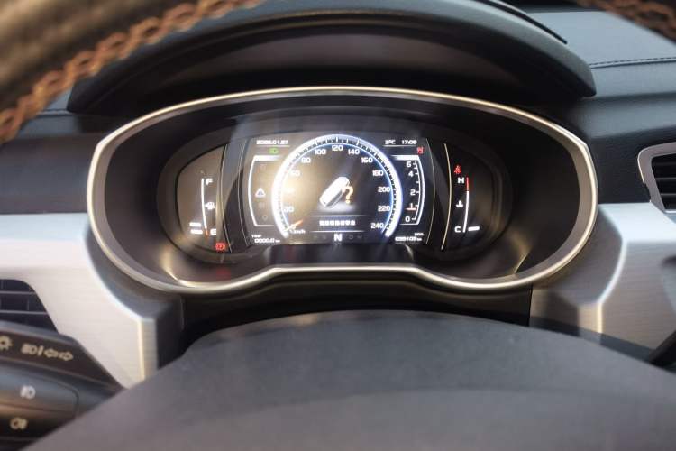 Used Geely Auto Emgrand X7 Sport 2016 1.8TD Automatic ZhiZun Version