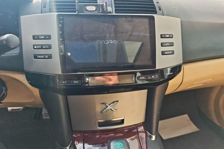 Used Toyota Reiz 2009 2.5S Comfort Edition Audio And AC Panel