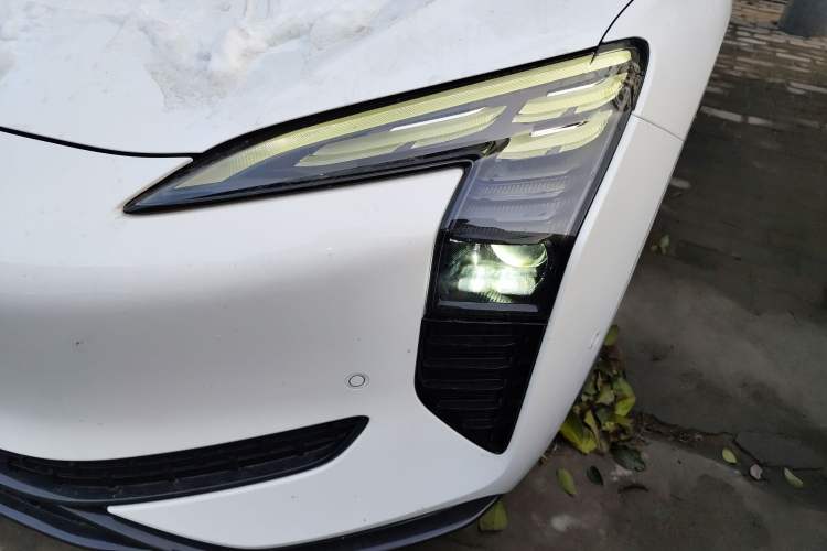 Used Hongqi EH7 2024 690 Pro
