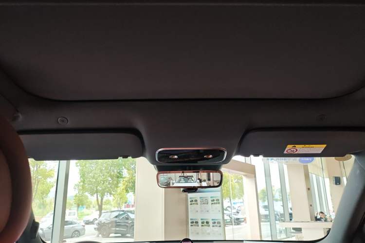 Used Hima AITO M8 2025 Extended-Range Ultra Version 53.4 kWh 6-Seater Edition