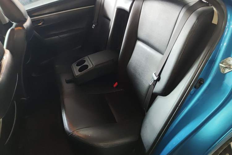 Used Toyota Levin 2017 Revised Version 185T CVT Elite Edition China VI Standard Left Rear Seat