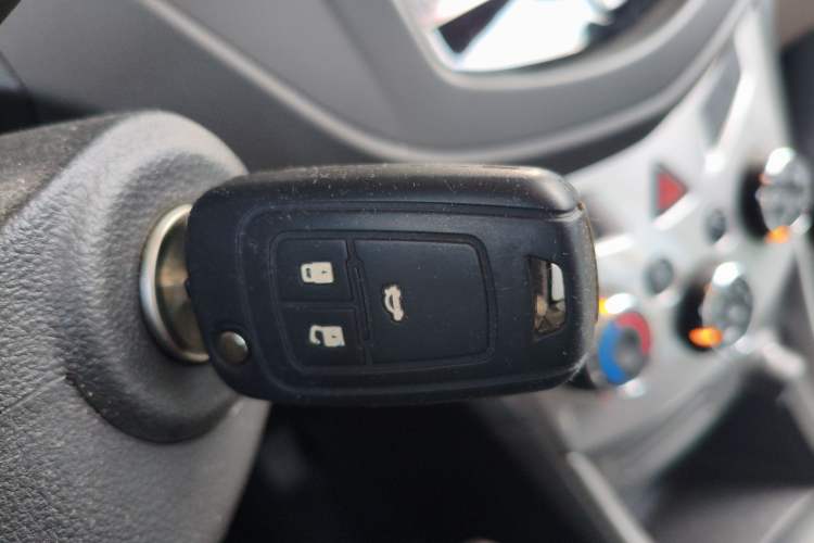 Used Chevrolet Trax 2014 1.4T Automatic Two-Wheel Drive Luxury Model Vehicle Key