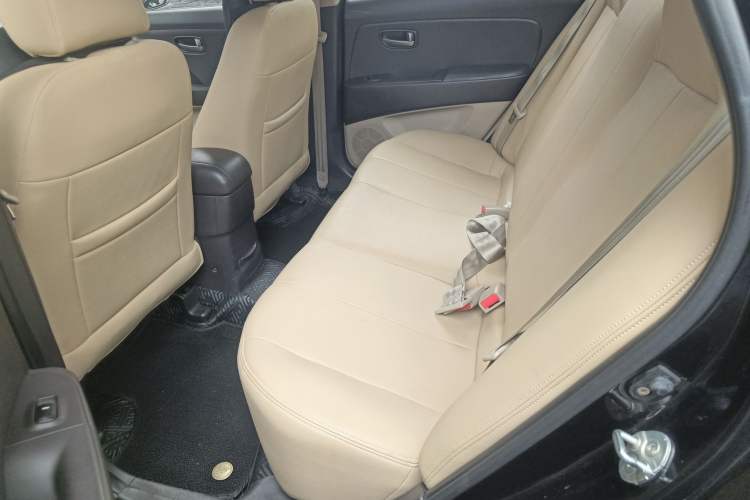 Used Hyundai Celesta 2015 1.6L Manual Comfort Model Left Rear Seat