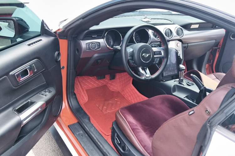 Used Ford Mustang  Driver Seat