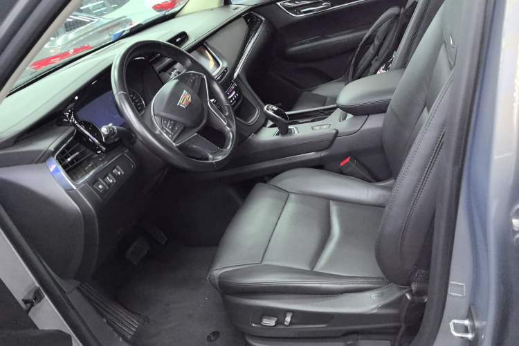 Used Cadillac XT5 2018 25T Luxury Model