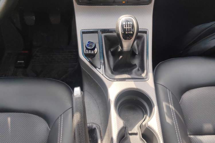 Used Geely Auto Emgrand GS 2016 Elegant Edition 1.8L Manual LingShang Model Gear Lever