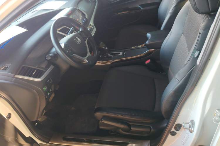 Used Honda Jade 2017 210TURBO CVT Fashion Edition 5-seater Left Front Seat