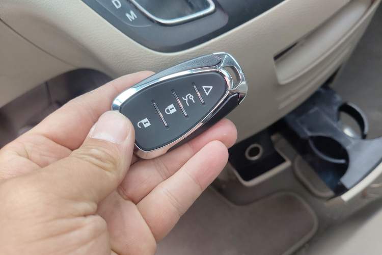 Used Buick GL8 2017 25S Luxury Version China V Standard