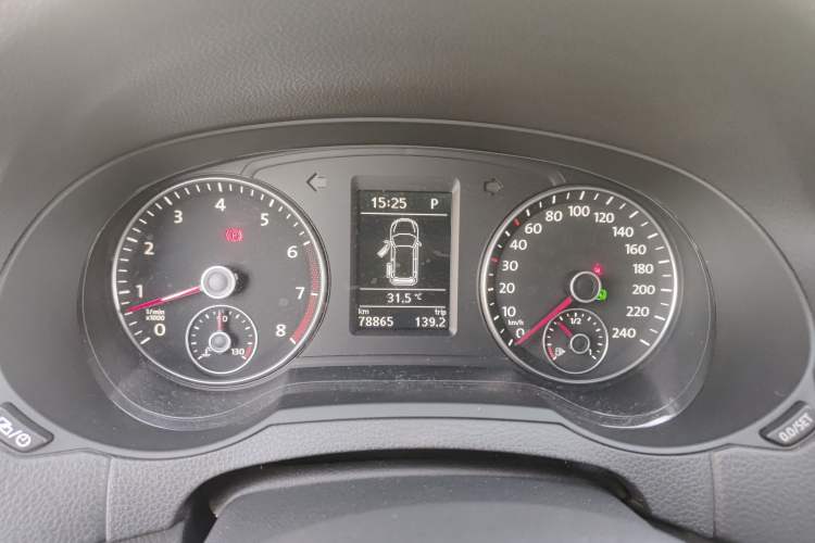 Used Volkswagen Sharan 2016 380TSI Comfort Edition 7-Seater Instrument Cluster