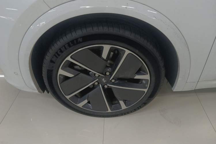 Used Li Auto L7 2025 Ultra Smart Refreshed Edition
