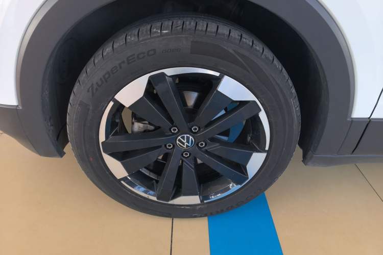 Used Volkswagen Tacqua 2023 200TSI DSG Joy-Connect Edition
