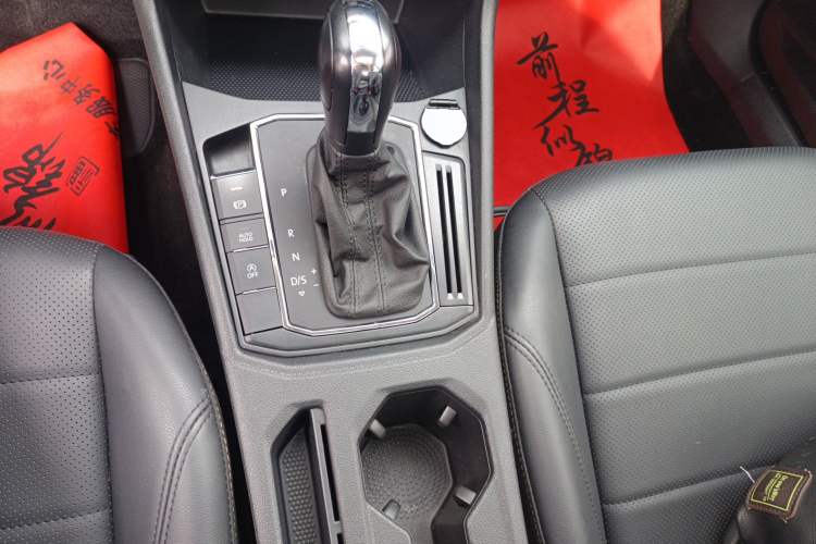 Used Volkswagen Lavida 2022 1.5L Automatic Comfort Edition
