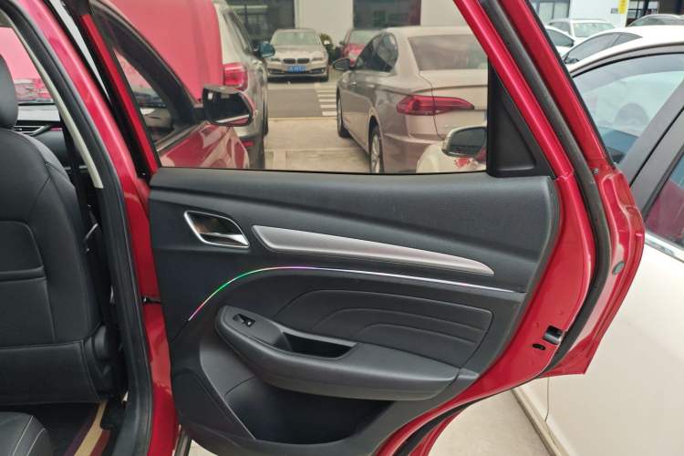 Used Roewe RX3 2020 1.6L CVT 4G Connected Ultra-Cool Flagship Edition