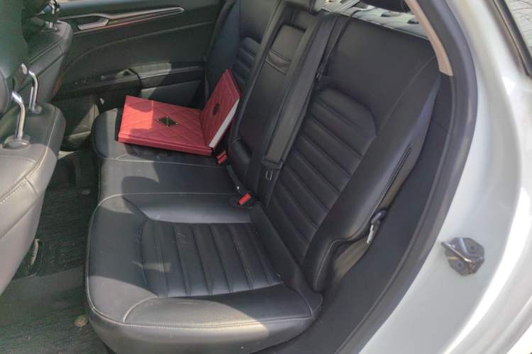 Used Ford Mondeo 2018 EcoBoost 180 Smart Control Fashion Model China V Standard