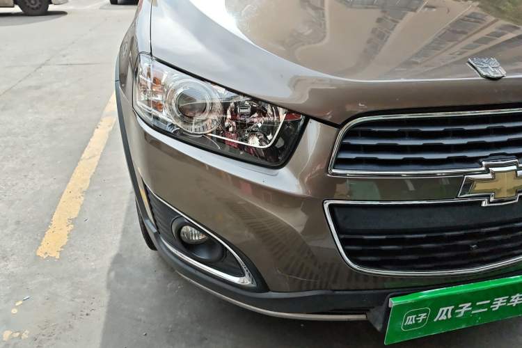 Used Chevrolet Captiva 2017 2.4L Two-Wheel Drive Urban Version 7 Seats Right Front Headlight