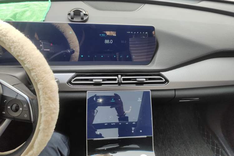 Used BAIC Beijing X7 2020 1.5TD DCT ZhiShang Edition Audio And AC Panel