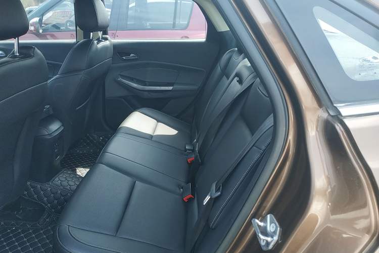 Used Ford Escort 2015 1.5L Manual Fashion Edition