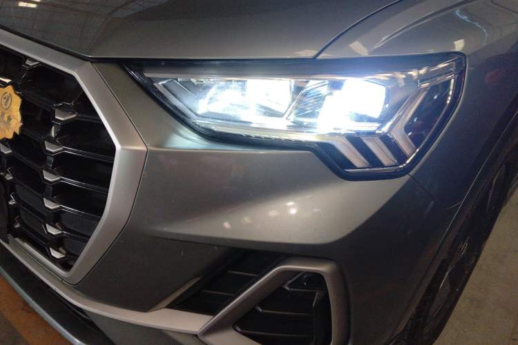Used Audi Q3 2020 35 TFSI Fashion Dynamic Model