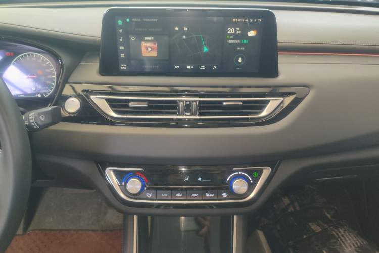 Used Changan Ruicheng CC 2022 Blue Whale Edition 1.5T DCT Prestige Model