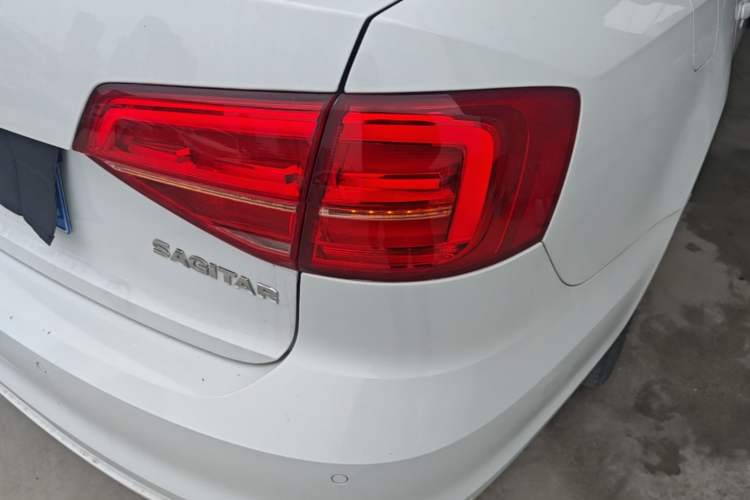 Used Volkswagen Sagitar 2015 1.6L Automatic Comfort Model