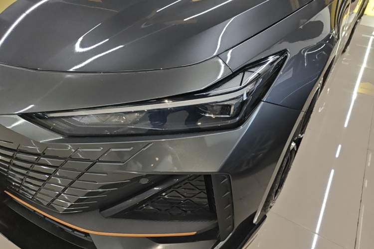 Used CHANGAN UNI-V 2022 1.5T Sport Edition