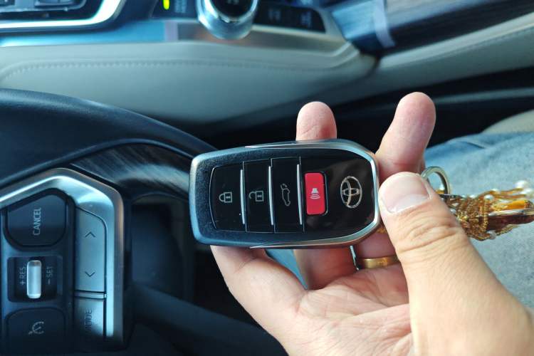 Used Toyota Land Cruiser 